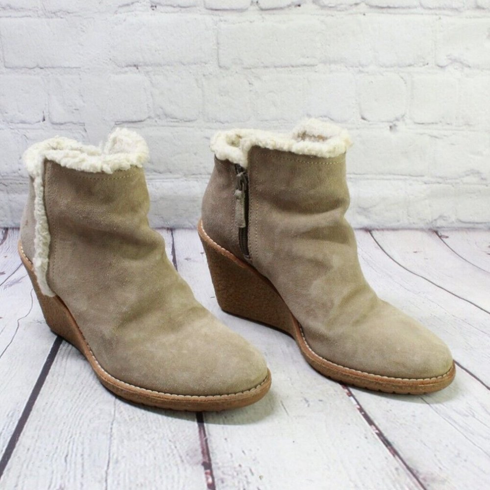 Cole Haan Brown Suede Slip On Side Zip Ankle Wedge Boots Size 7.5 B - Picture 3 of 9